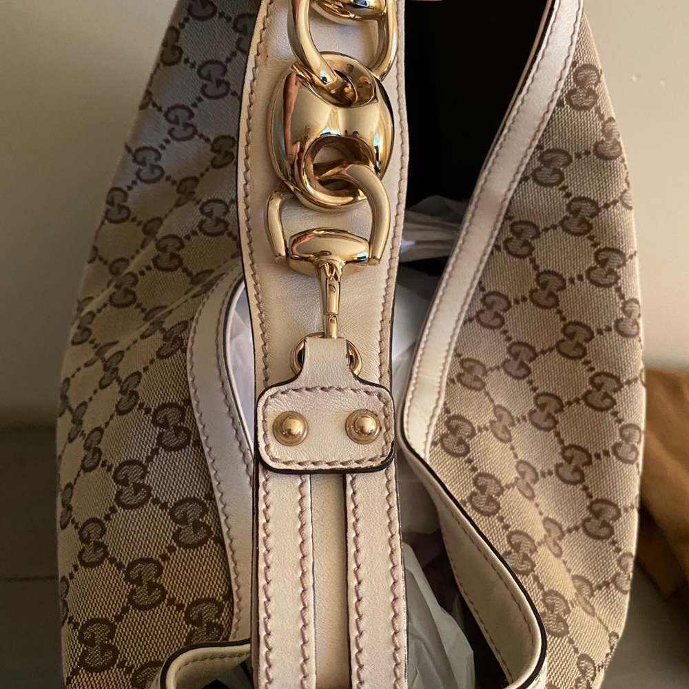 Gucci Bag - Picture 3 of 5